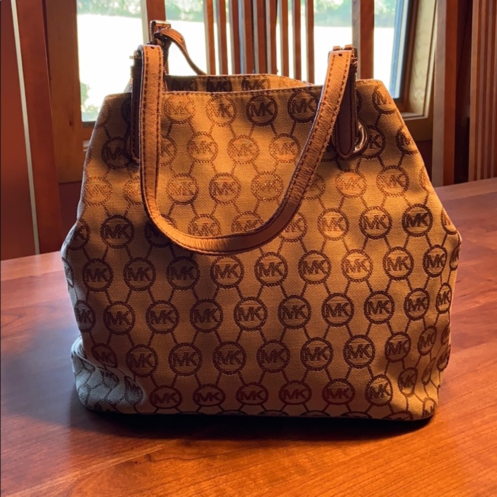 Michael Kors purse